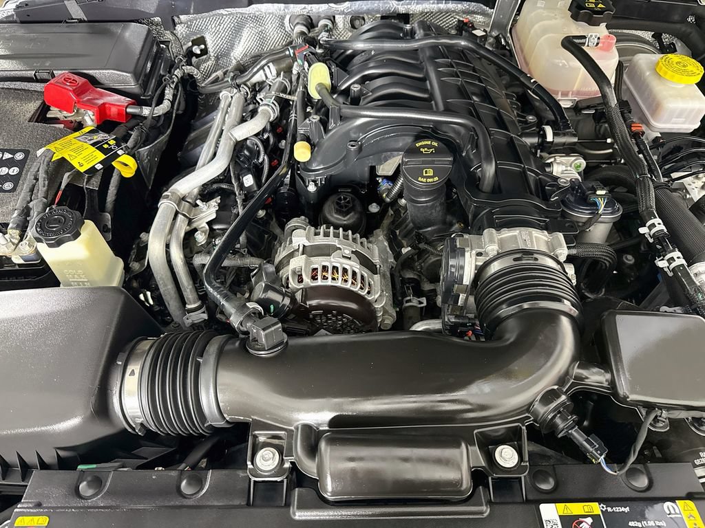 Certified 2025 Jeep Wrangler Unlimited Sport AWD/4WD image 31