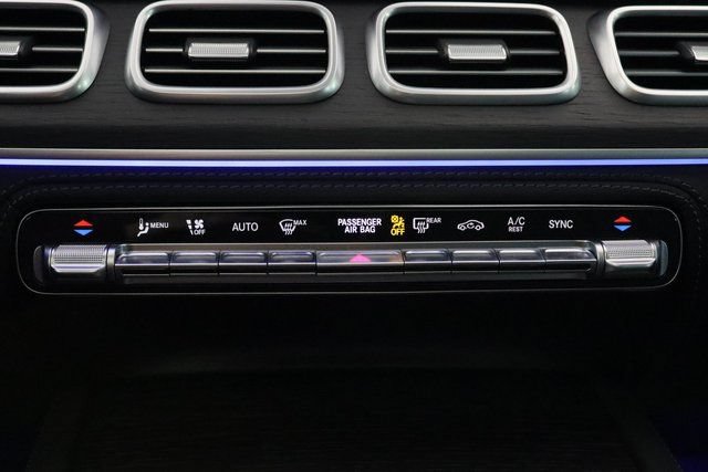 Used 2024 Mercedes-Benz GLS 580 4MATIC image 34