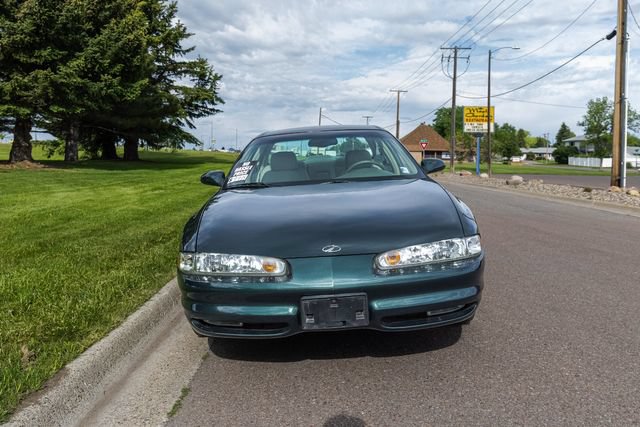 Used 1999 Oldsmobile Intrigue GLS FWD image 2