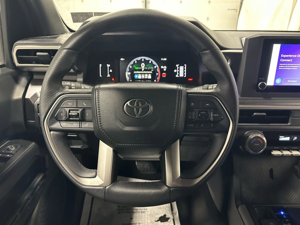 Used 2025 Toyota 4Runner SR5 image 18