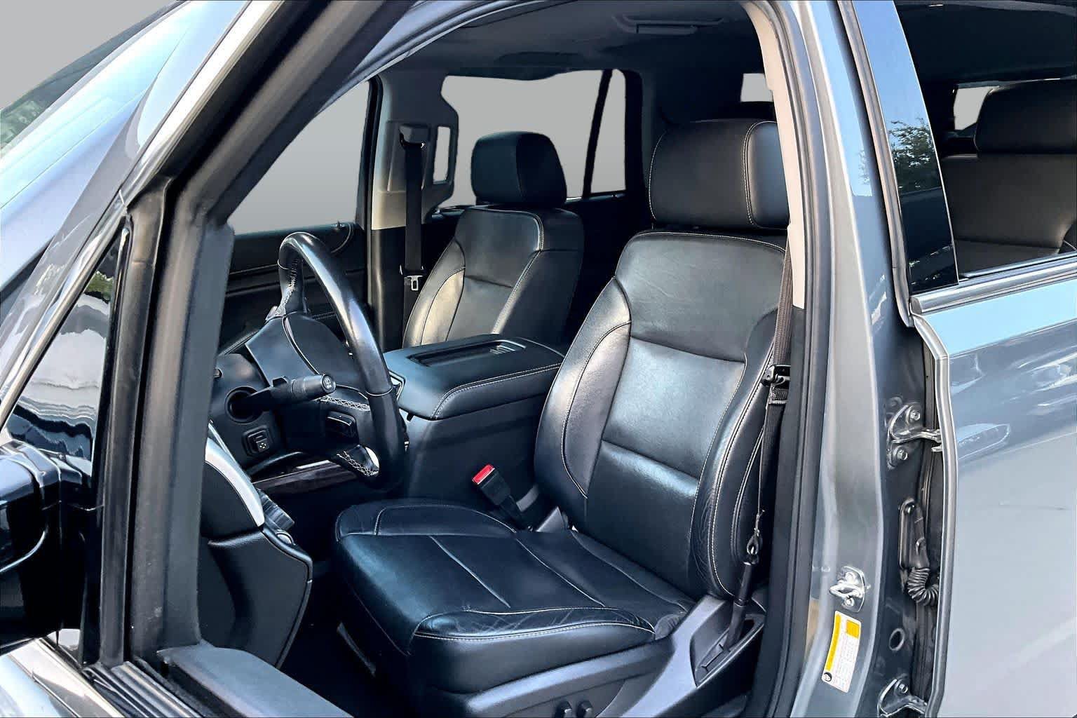 Used 2019 GMC Yukon SLT w/ Open Road Package AWD/4WD image 7