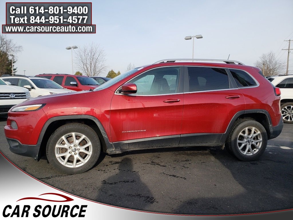 Used 2016 Jeep Cherokee Latitude w/ Cold Weather Group image 9