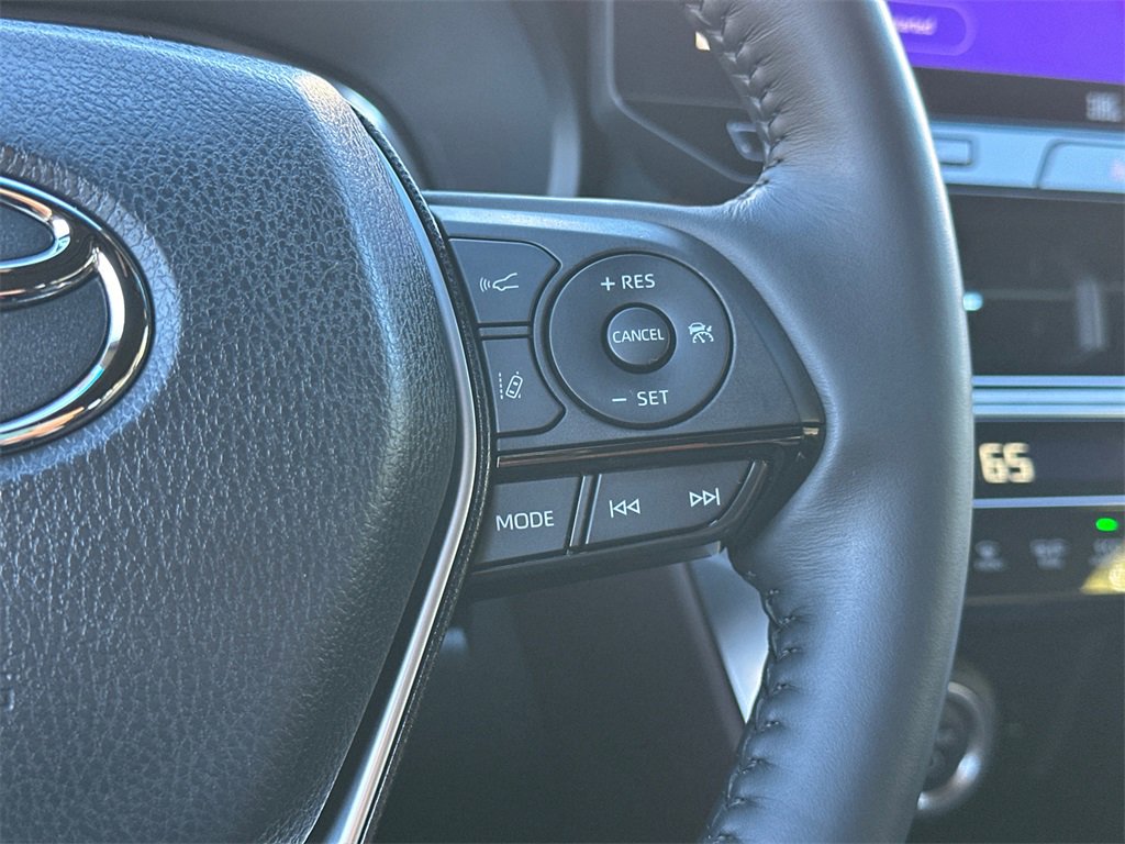 Used 2024 Toyota Venza Limited image 21