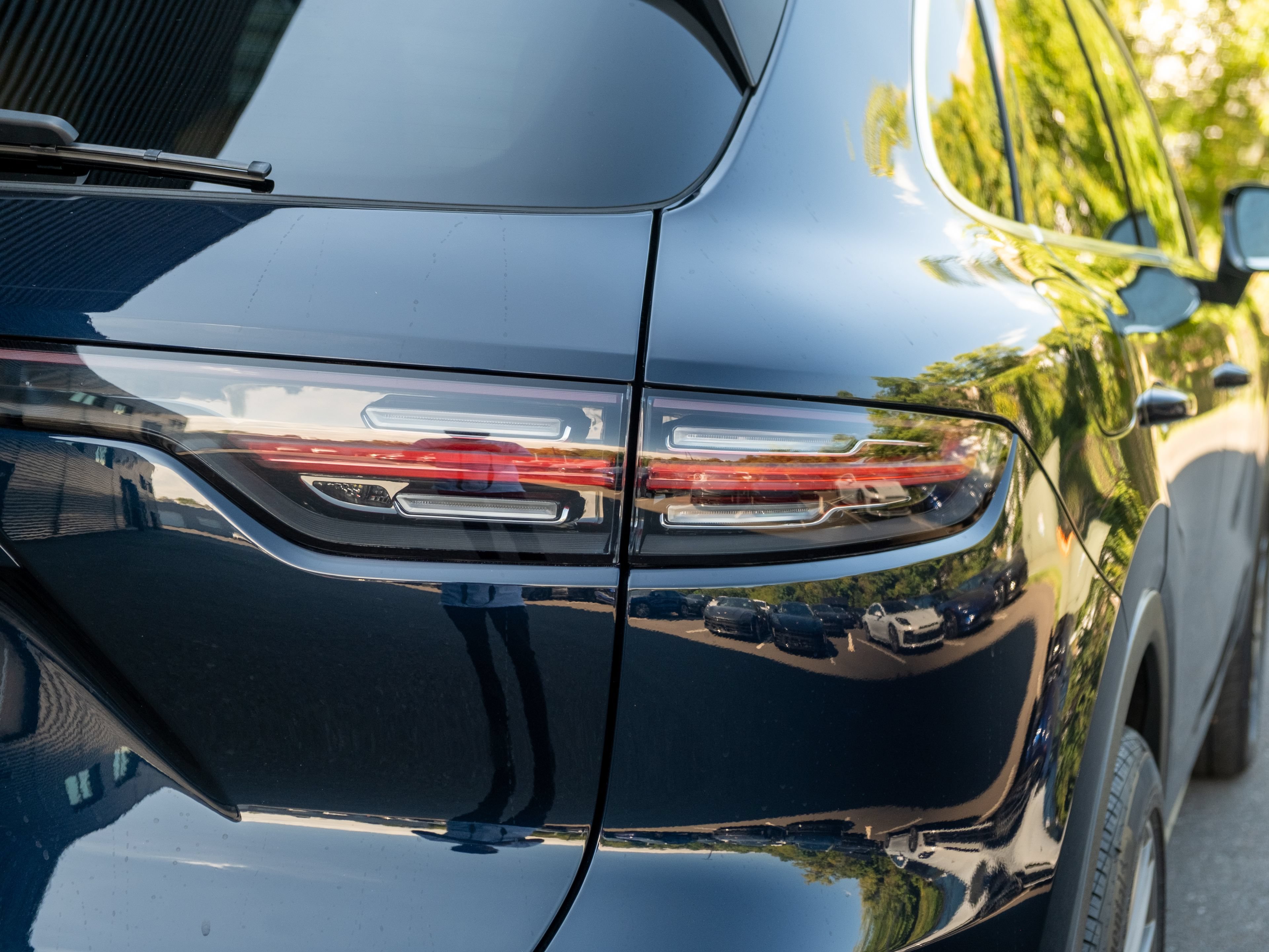 Certified 2023 Porsche Cayenne AWD/4WD image 20