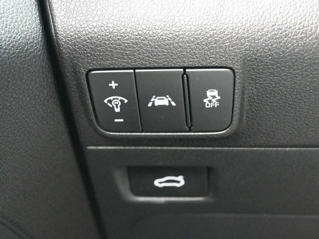 Used 2023 Kia K5 GT-Line w/ GT-Line Premium Package image 17