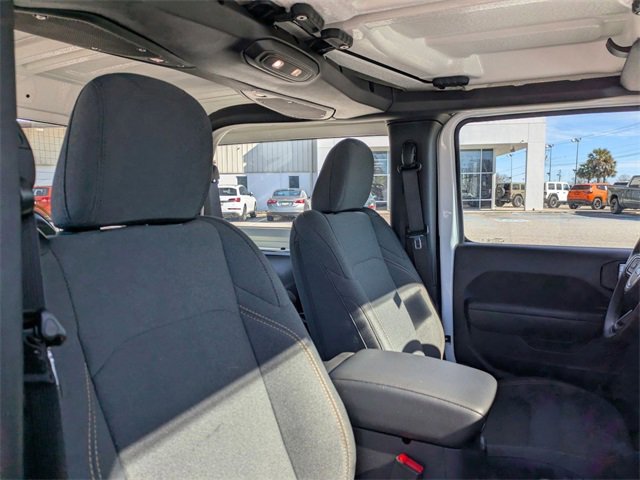 Used 2024 Jeep Wrangler Sport image 33