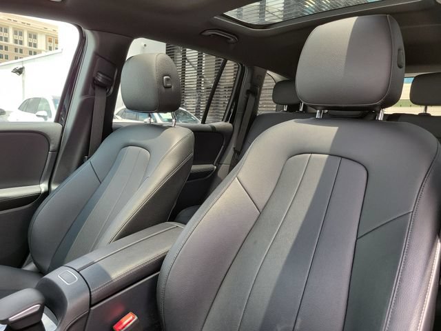 Used 2022 Mercedes-Benz GLB 250 image 24