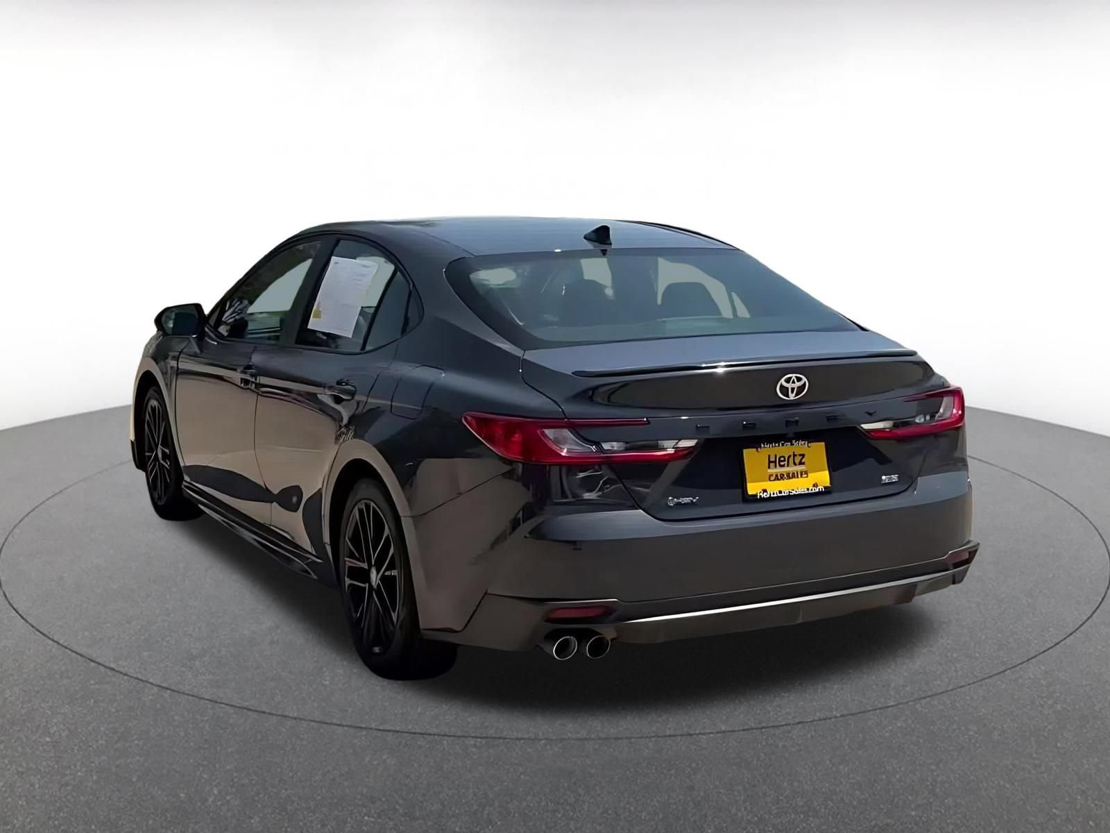 Used 2026 Toyota Camry SE FWD image 11