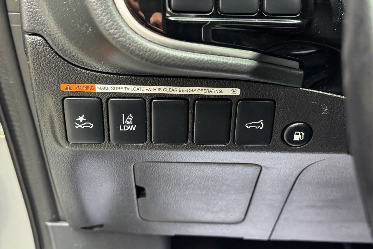 Used 2018 Mitsubishi Outlander GT image 26