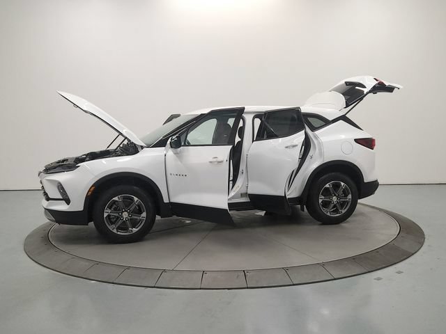 New 2026 Chevrolet Blazer LT FWD image 13