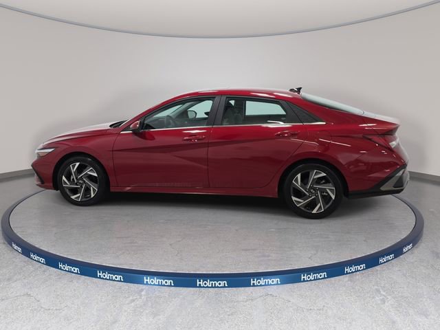 Used 2024 Hyundai Elantra Limited image 9