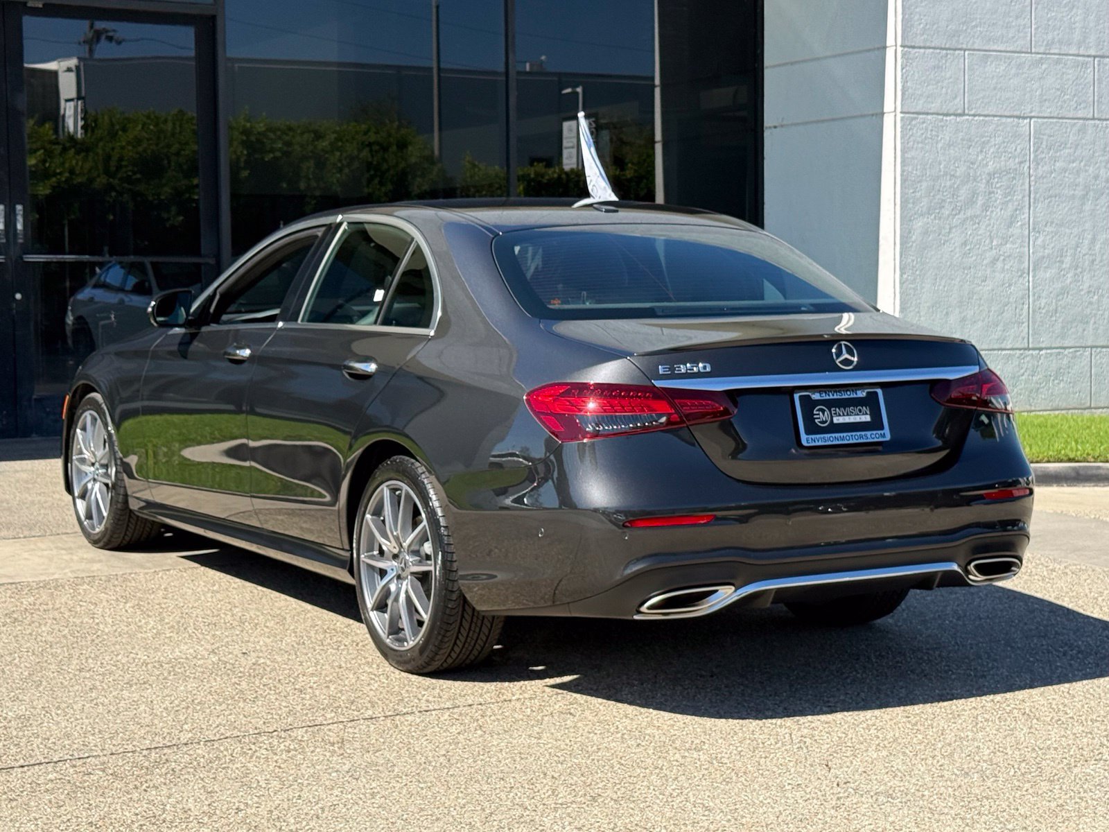 Used 2023 Mercedes-Benz E 350 Sedan image 10