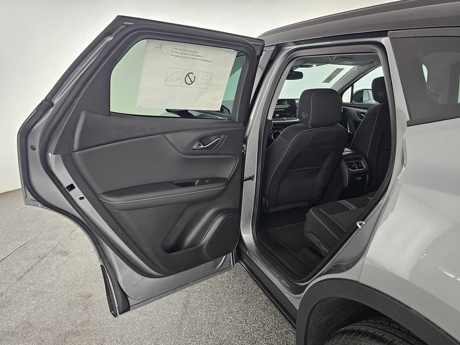 New 2026 Chevrolet Blazer LT w/ Convenience Package FWD image 15