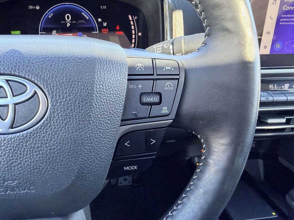 Certified 2025 Toyota Camry SE w/ Convenience Package image 7