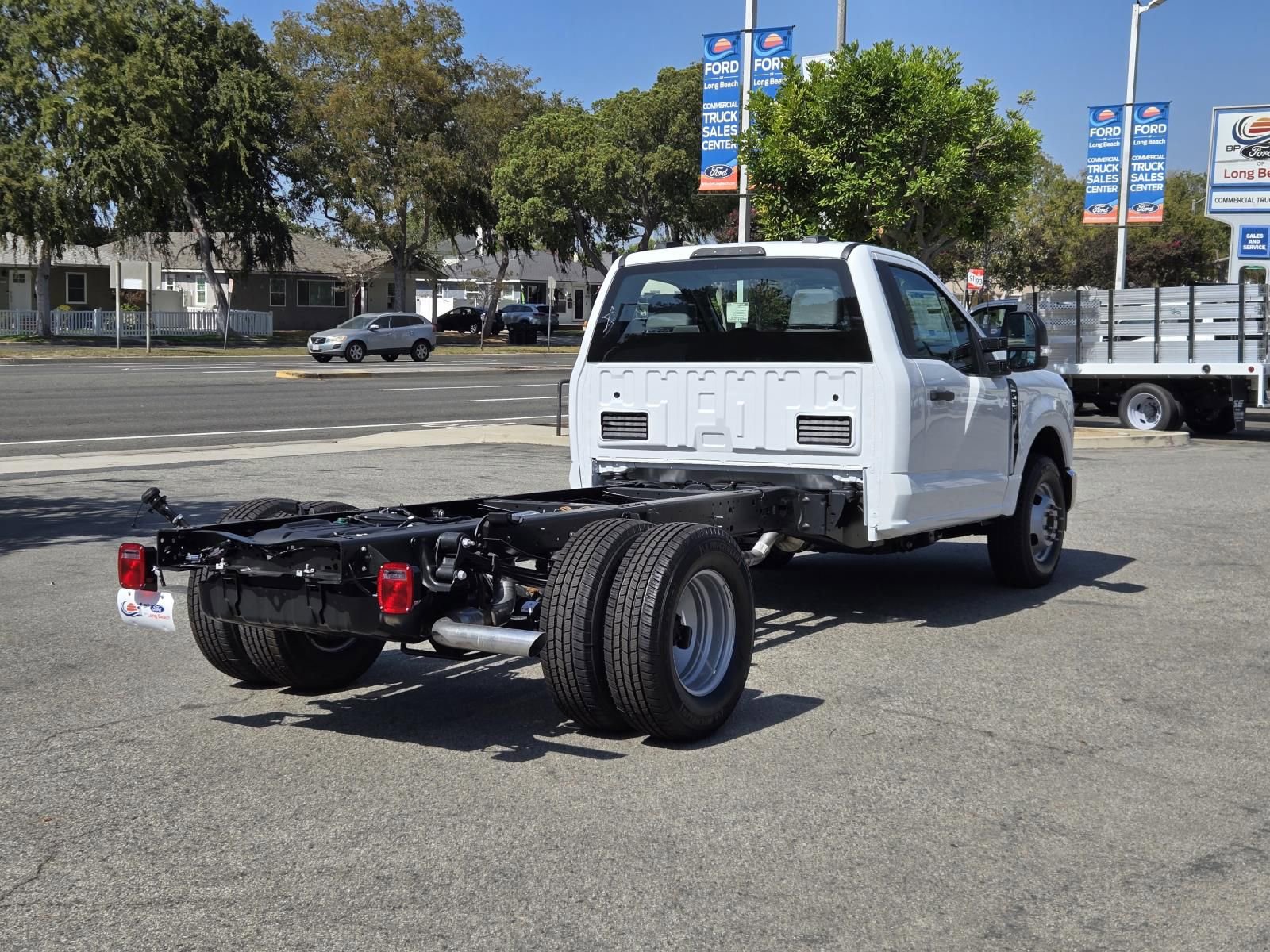 New 2026 Ford F350 XL w/ XL Chrome Package image 4