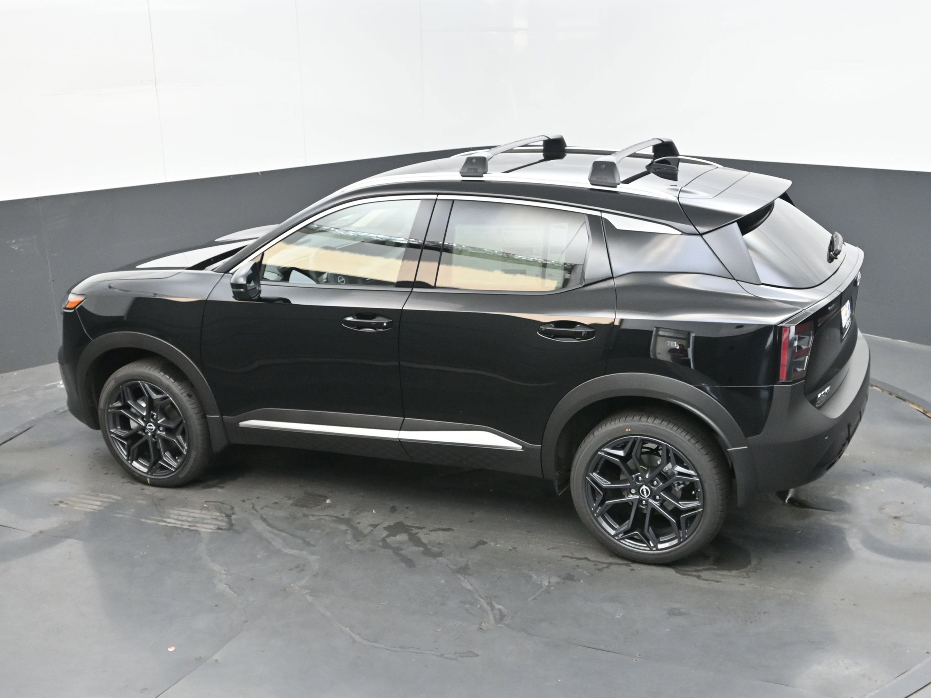 New 2026 Nissan Kicks SR image 32