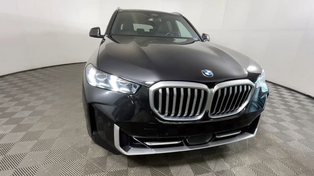 Used 2024 BMW X5 xDrive40i w/ Premium Package AWD/4WD image 12