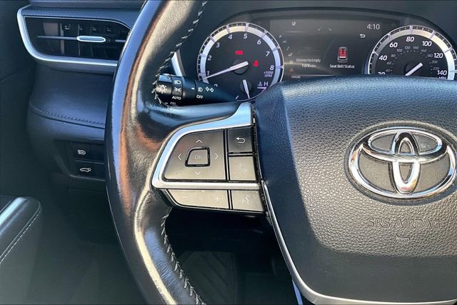 Used 2022 Toyota Highlander XSE image 11