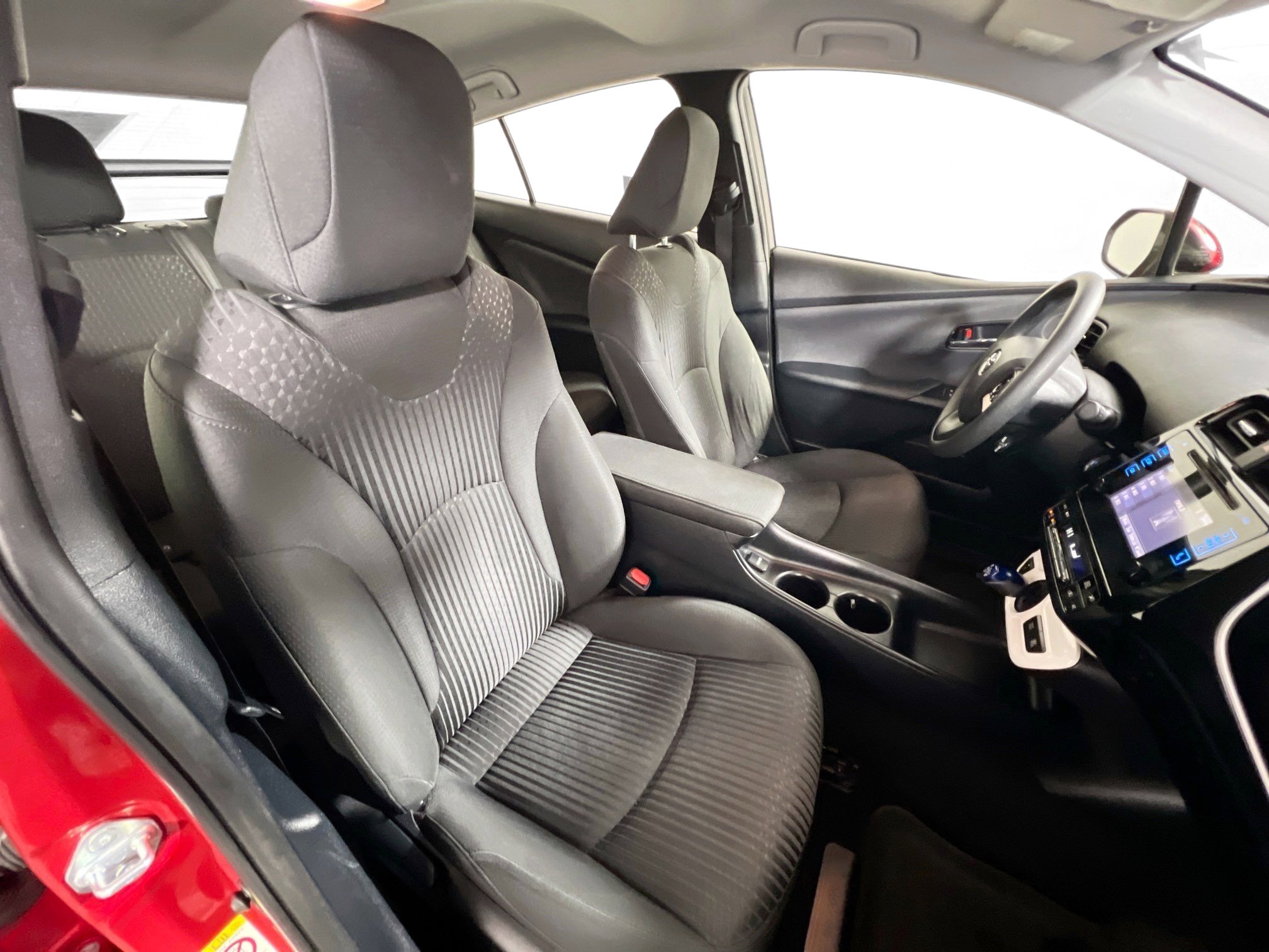 Used 2016 Toyota Prius Two image 30