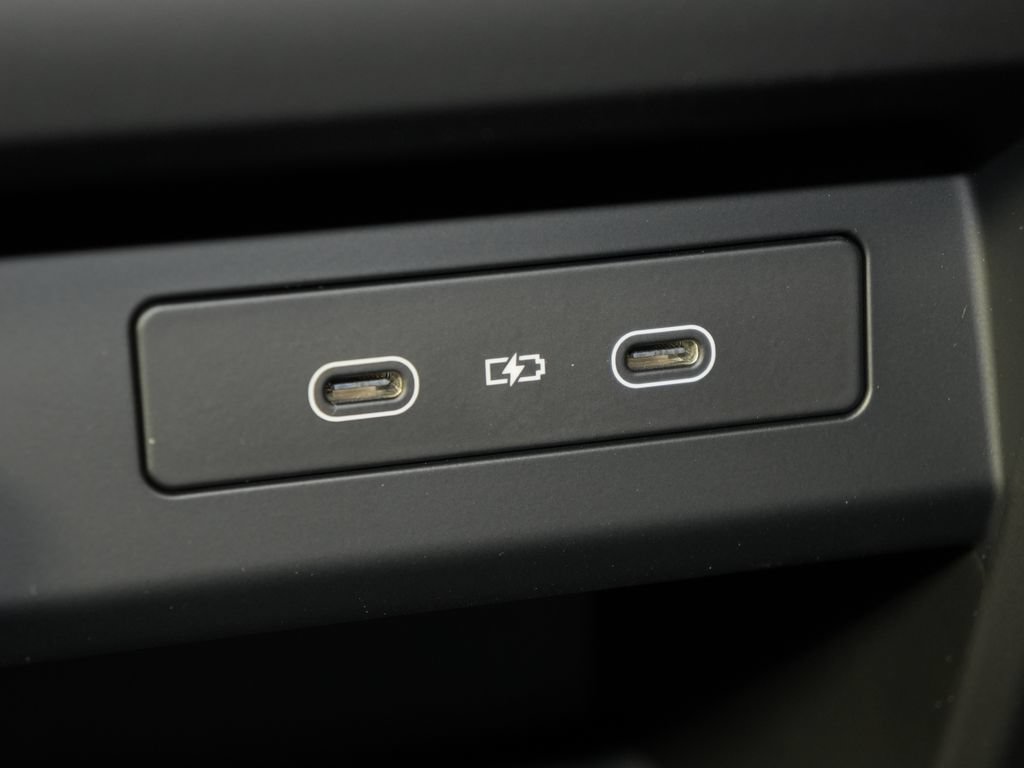 New 2026 Porsche Cayenne Coupe AWD/4WD image 39