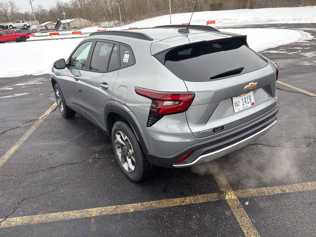 New 2026 Chevrolet Trax LT w/ Driver Confidence Package image 7