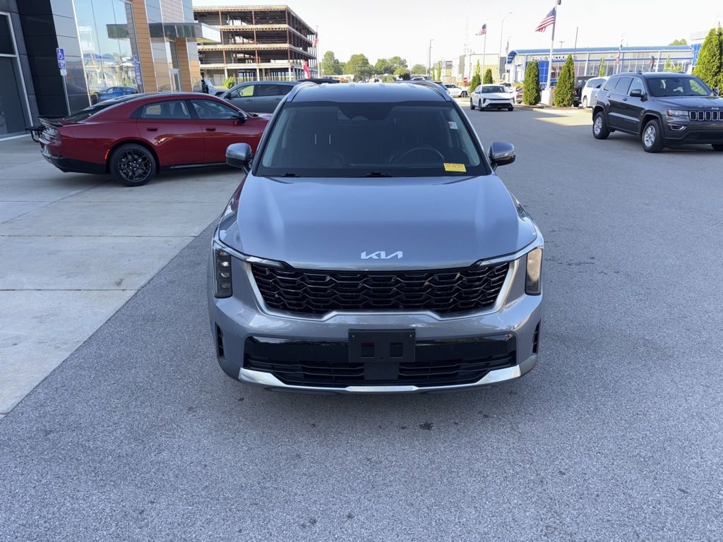 Used 2024 Kia Sorento S FWD image 8