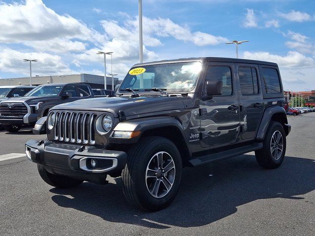Used 2023 Jeep Wrangler Unlimited Sahara w/ Cold Weather Group AWD/4WD image 3