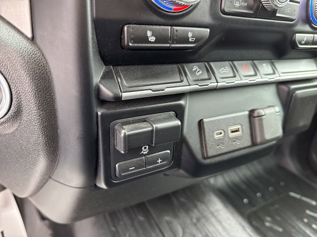 Used 2023 GMC Sierra 3500 SLE image 25