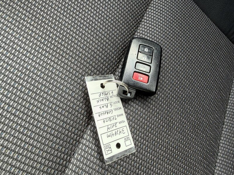 Used 2014 Toyota Corolla S FWD image 26