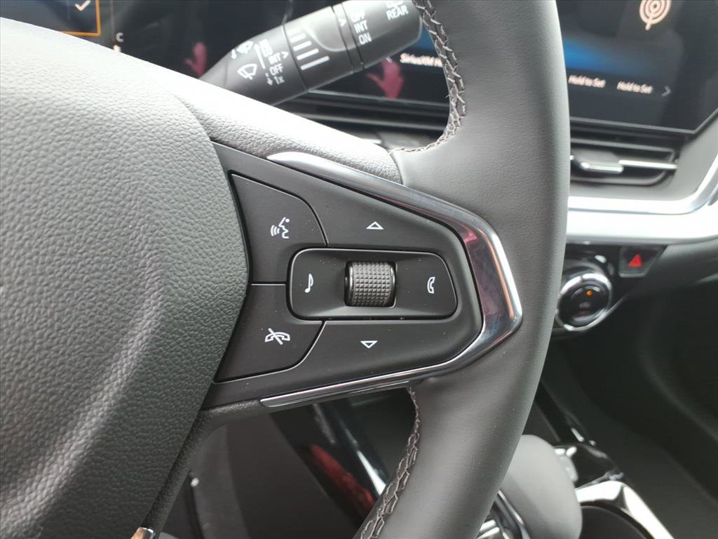 New 2026 Chevrolet Trax LT w/ Driver Confidence Package image 12