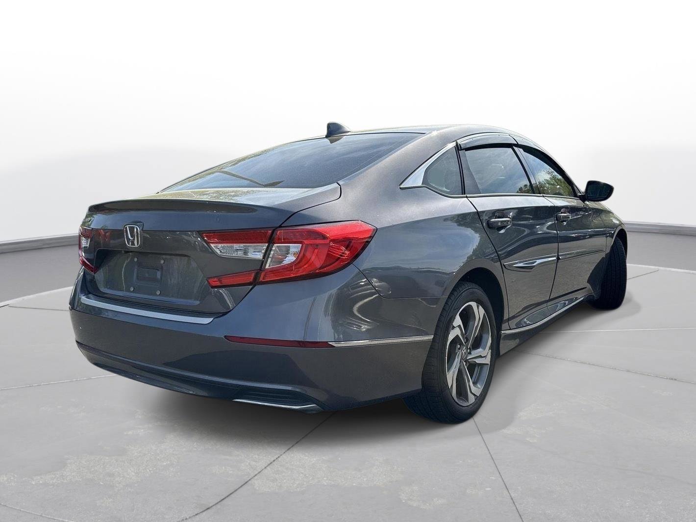 Used 2019 Honda Accord EX image 6