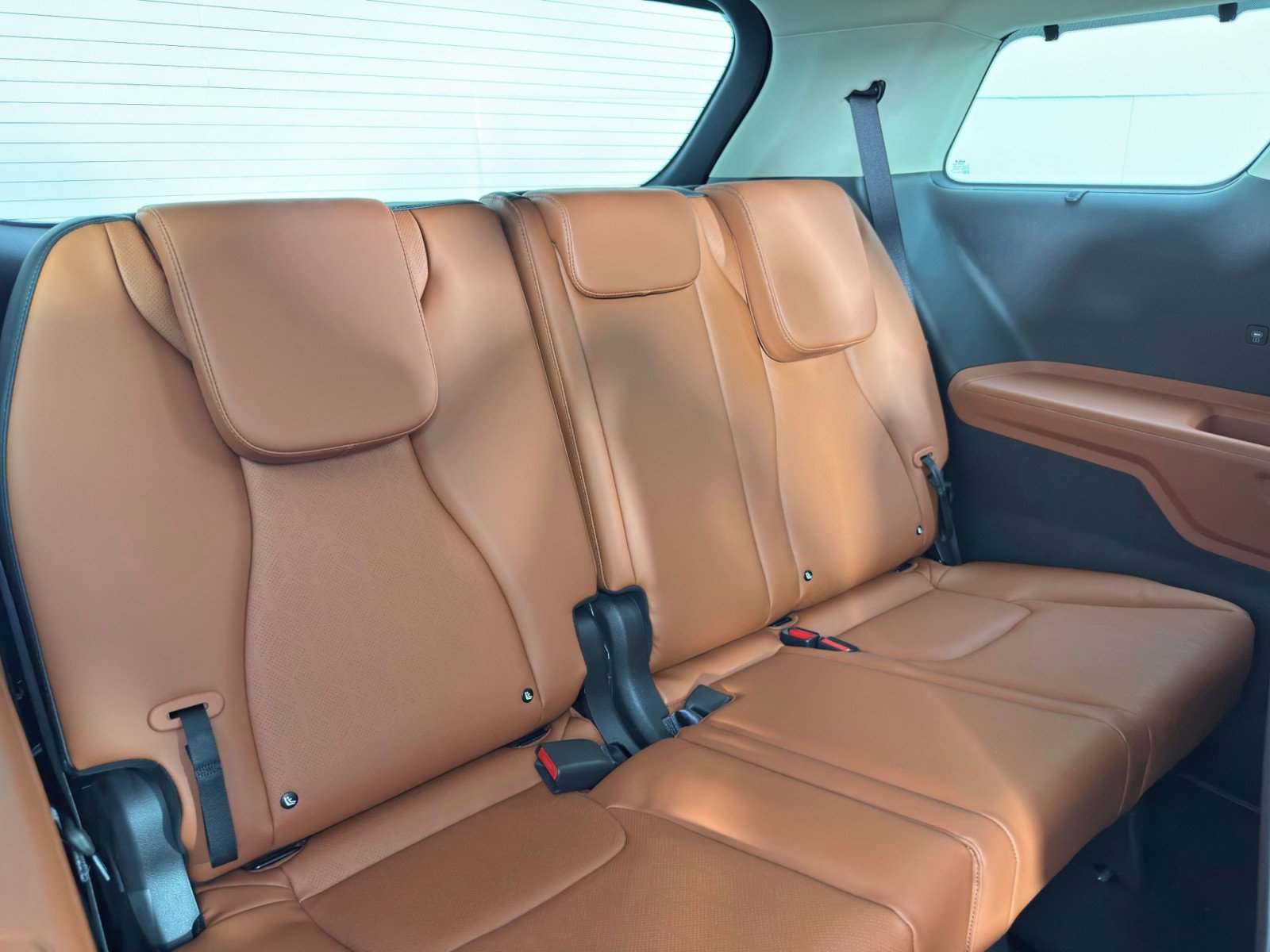 Used 2025 Kia Carnival EX FWD image 46