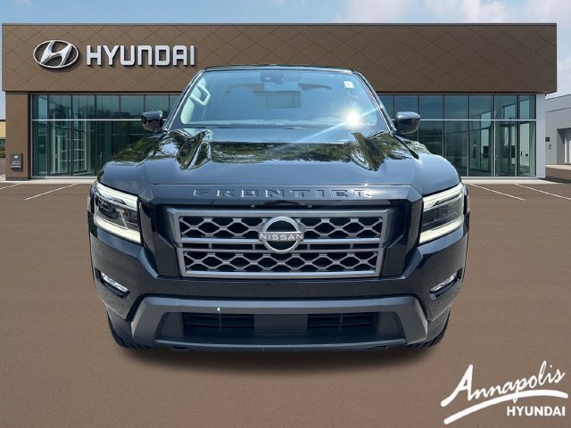 Used 2024 Nissan Frontier SL w/ Technology Package AWD/4WD image 8