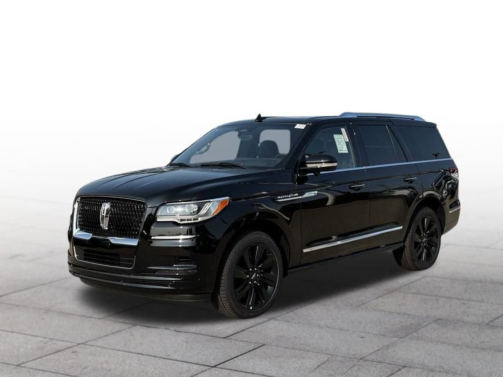 Used 2024 Lincoln Navigator Reserve image 3
