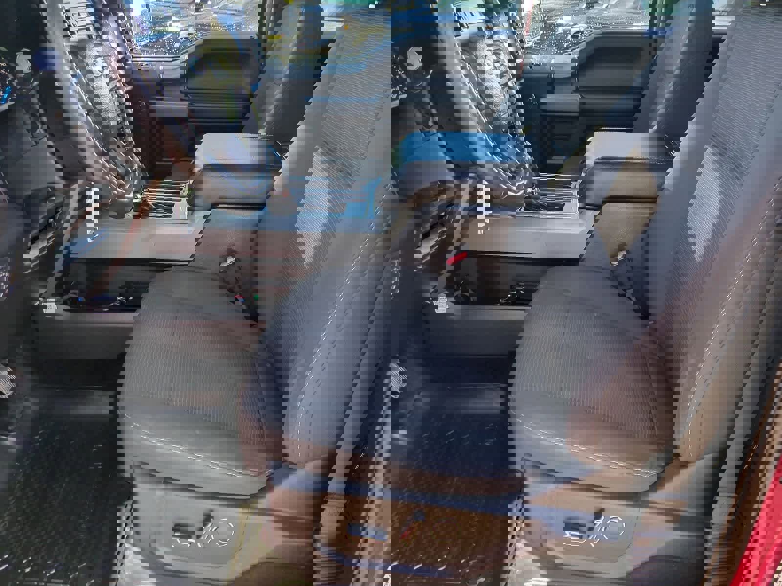 Used 2017 Ford F150 XLT w/ Equipment Group 302A Luxury image 16