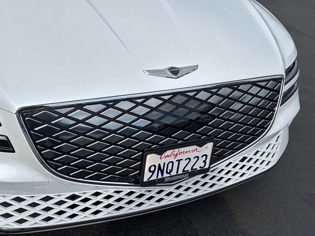 Used 2024 Genesis G80 image 25