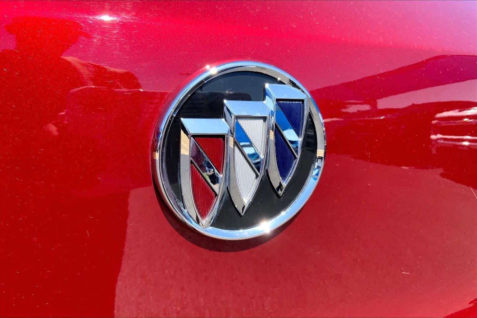 Certified 2022 Buick Encore GX Preferred FWD image 31