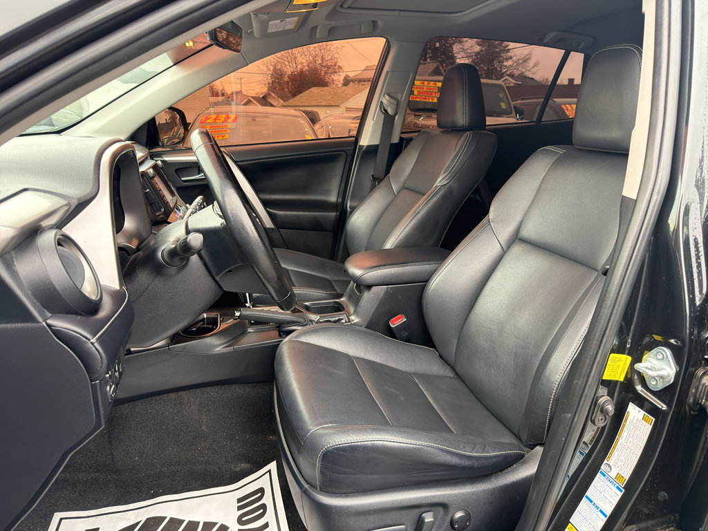 Used 2017 Toyota RAV4 Limited image 10