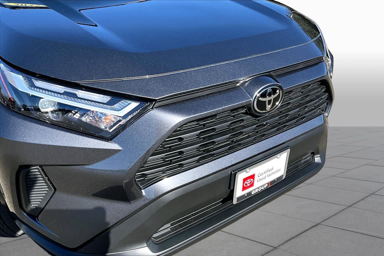 Certified 2025 Toyota RAV4 XLE w/ Convenience Package FWD image 29