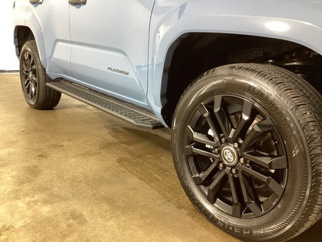 Used 2026 Toyota 4Runner Platinum AWD/4WD image 6