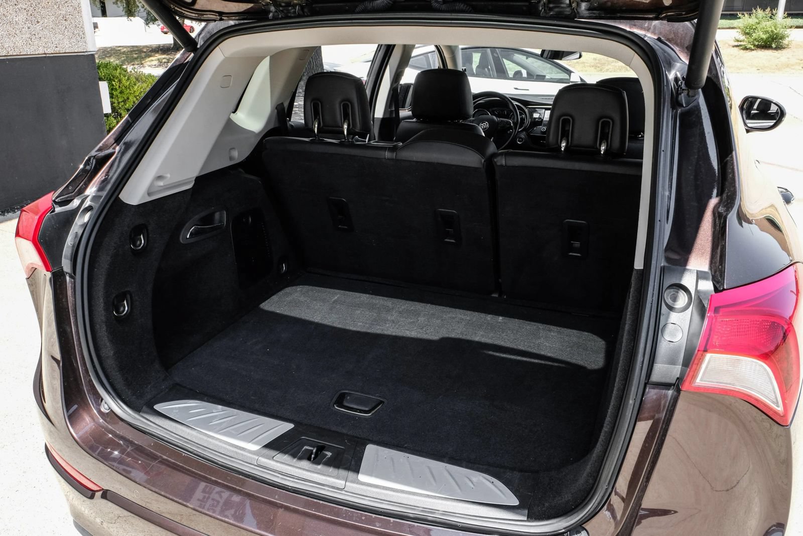 Used 2020 Buick Envision Essence AWD/4WD image 48