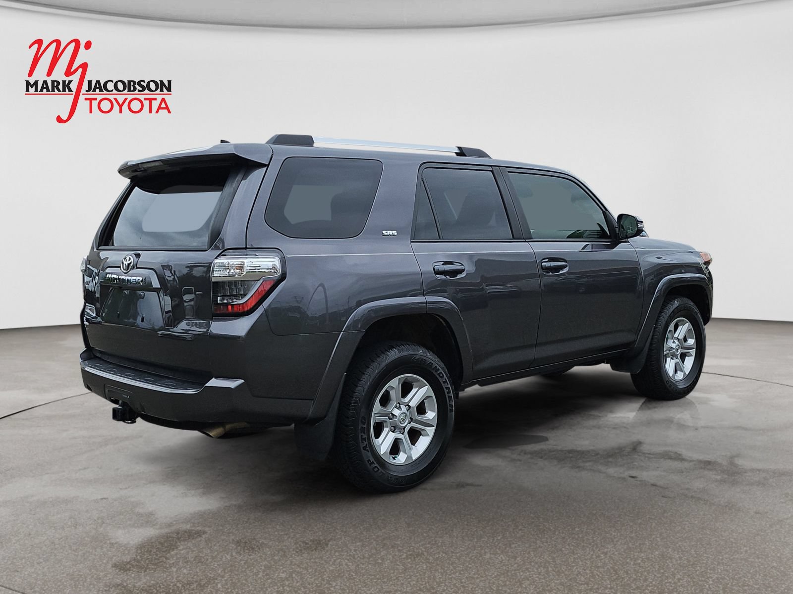 Used 2023 Toyota 4Runner SR5 Premium w/ Moonroof Package RWD image 5