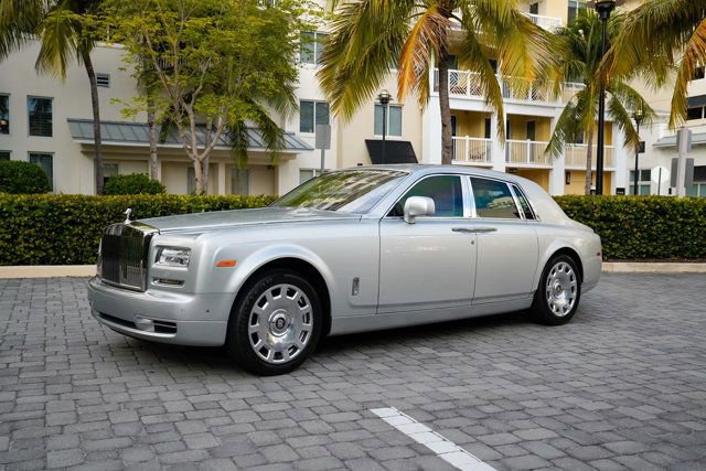 Used 2013 Rolls-Royce Phantom Sedan image 2