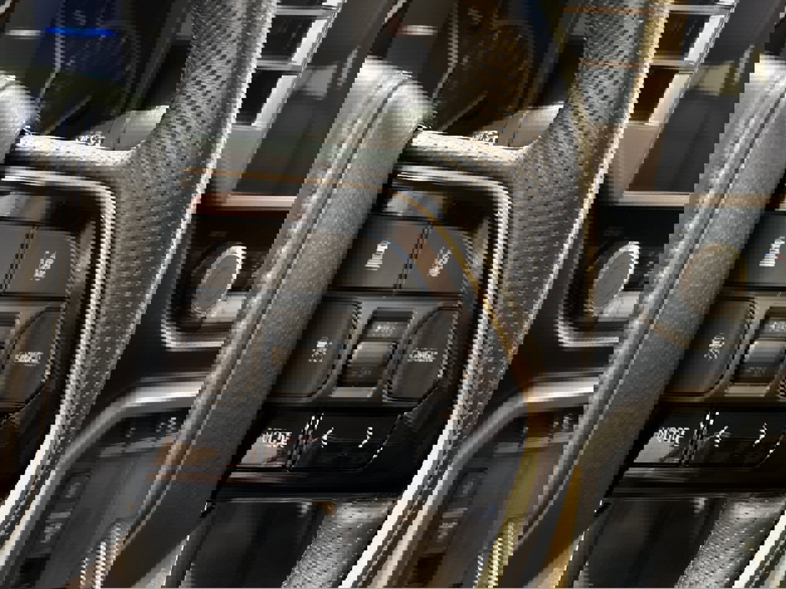 Used 2022 Toyota Tundra SR5 w/ SR5 Premium Package image 30