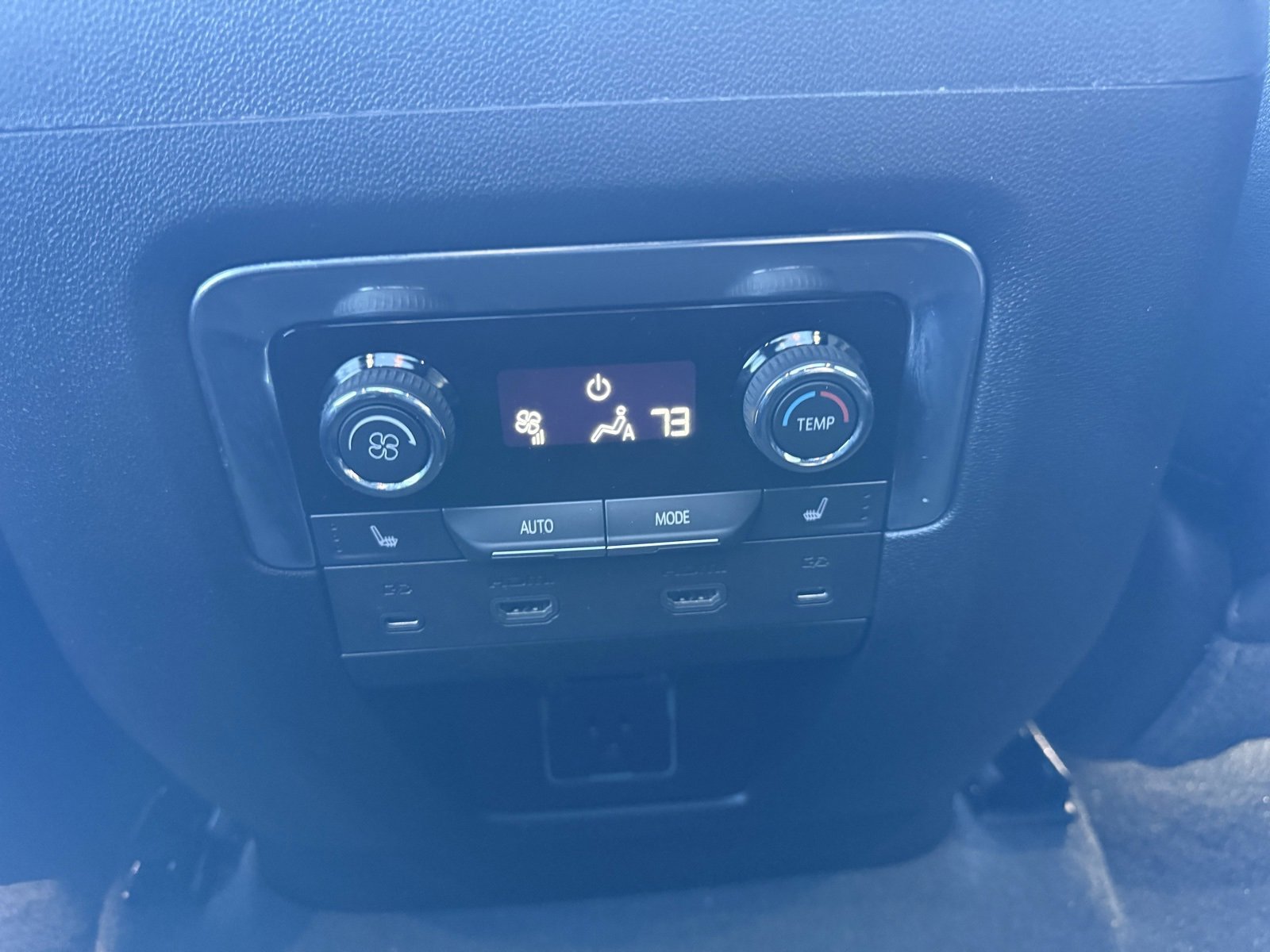 Used 2025 Chevrolet Suburban Z71 w/ Z71 Off-Road Package image 21