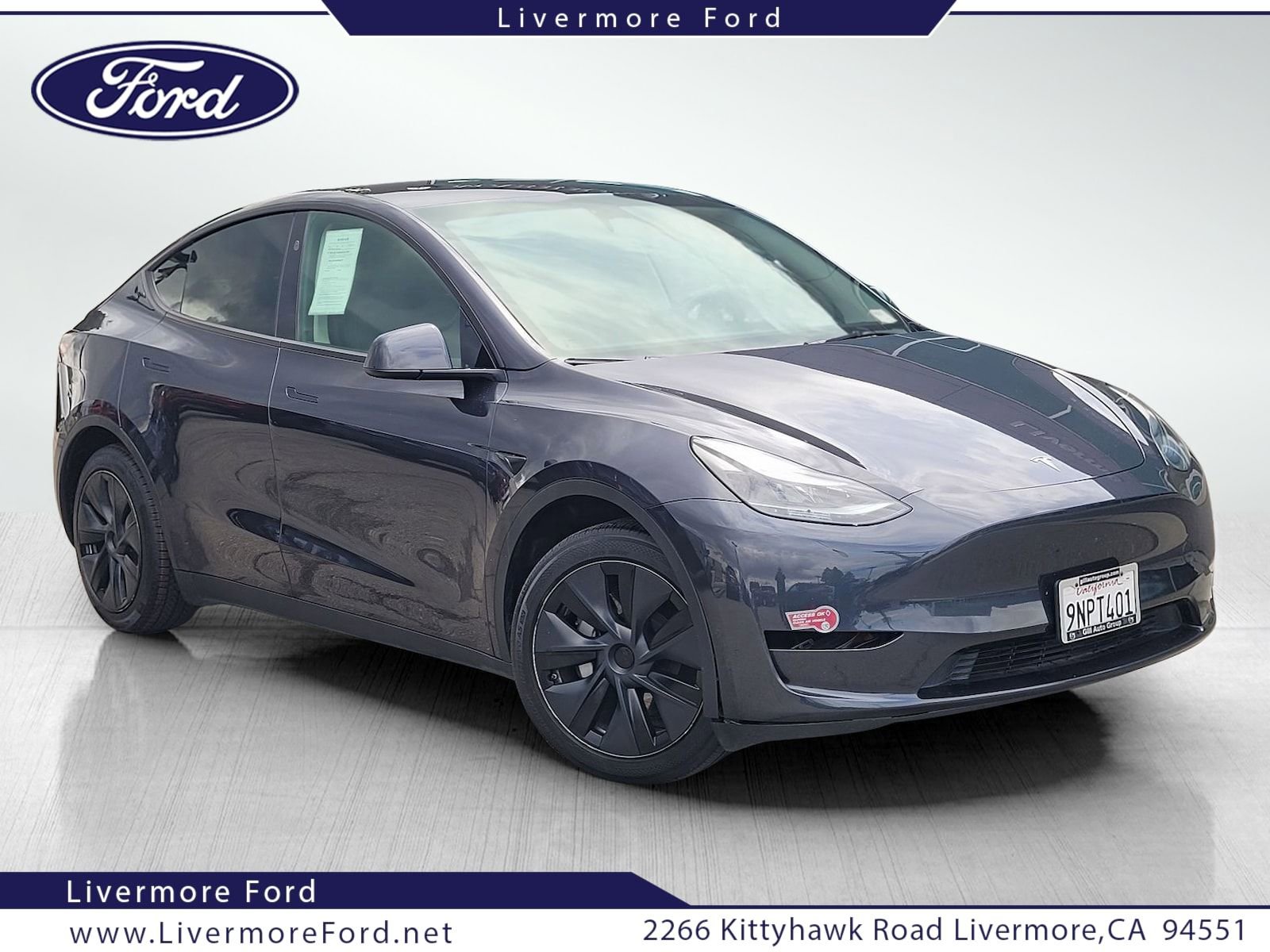 Used 2024 Tesla Model Y Long Range RWD image 1