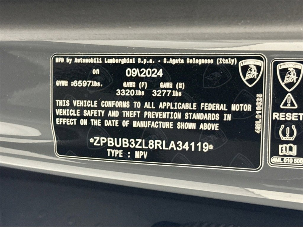 Used 2024 Lamborghini Urus S image 36