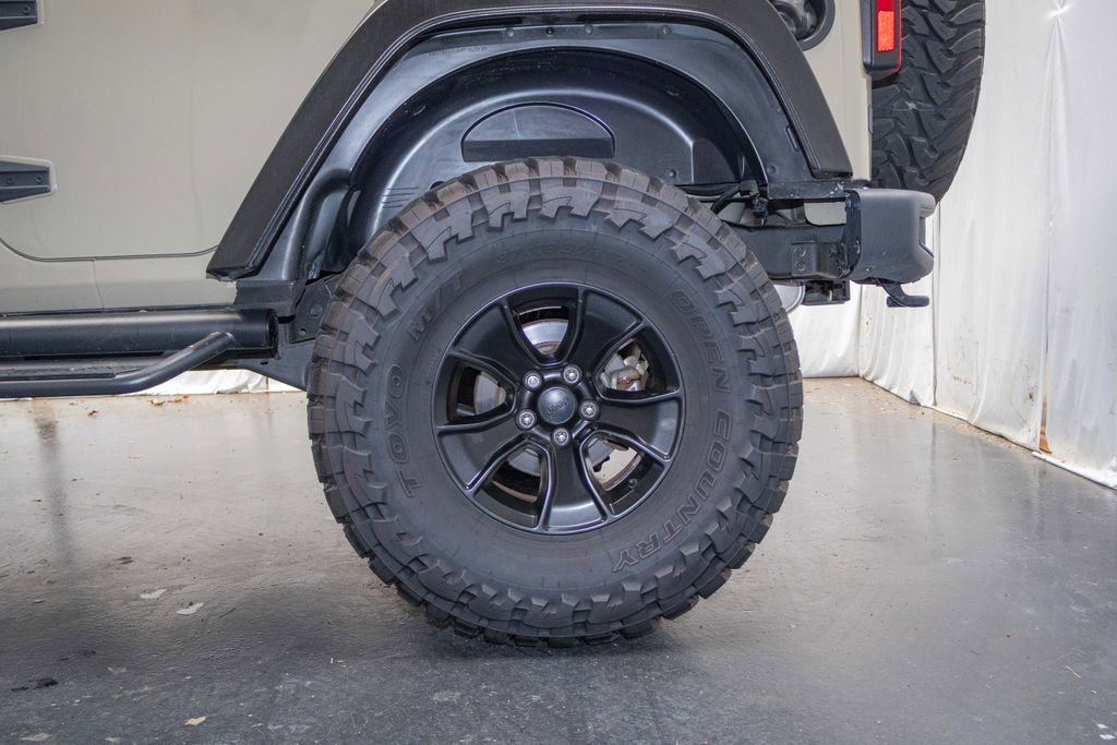 Used 2018 Jeep Wrangler Unlimited Sport S image 9