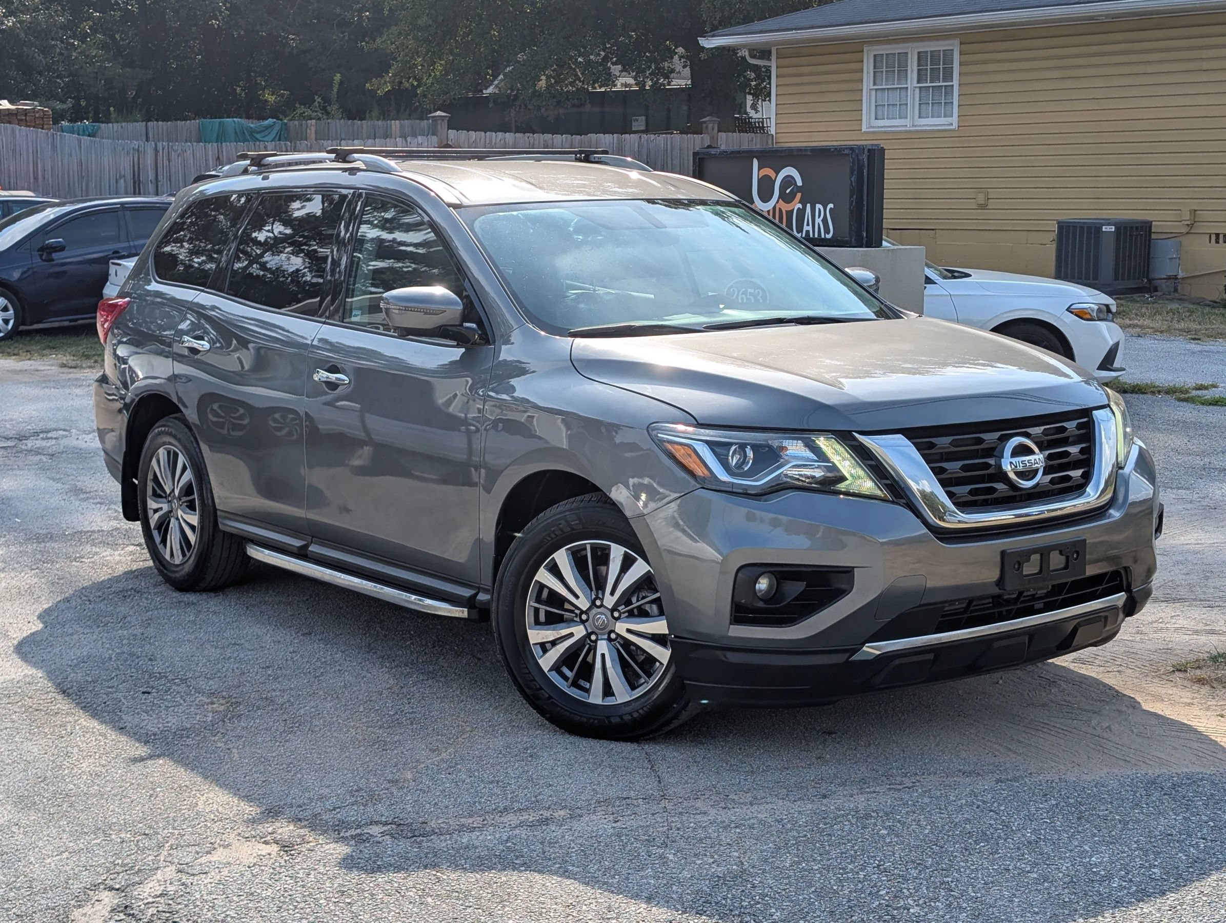 Used 2019 Nissan Pathfinder SL
