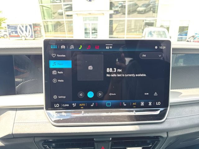 New 2026 Volkswagen Tiguan SE R-Line FWD image 13